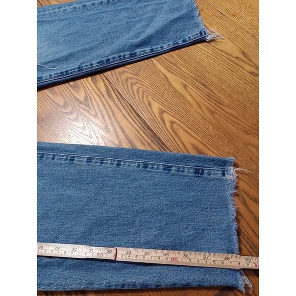 UNIQLO Jeans Womens 11 BLUE TAPERED RELAXED HIGH RISE Used Ripped Summer Winter - Picture 2 of 12